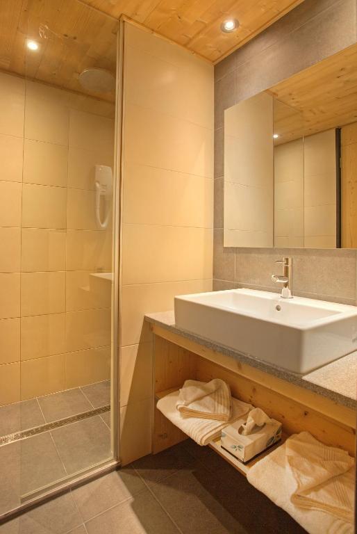 Comfort Triple Room- Free Spa Access