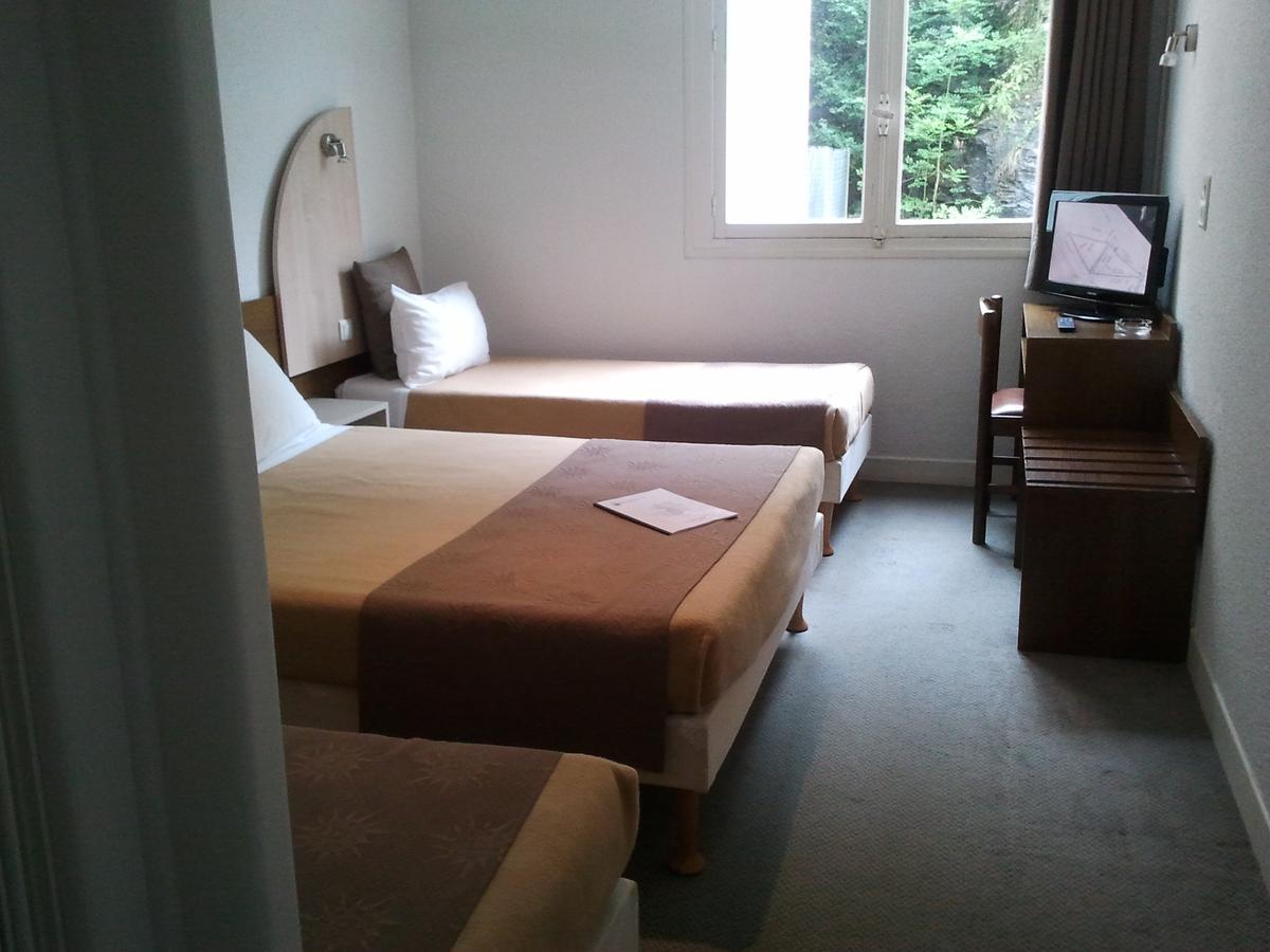 Chambre Quadruple (2 Adultes + 2 Enfants)
