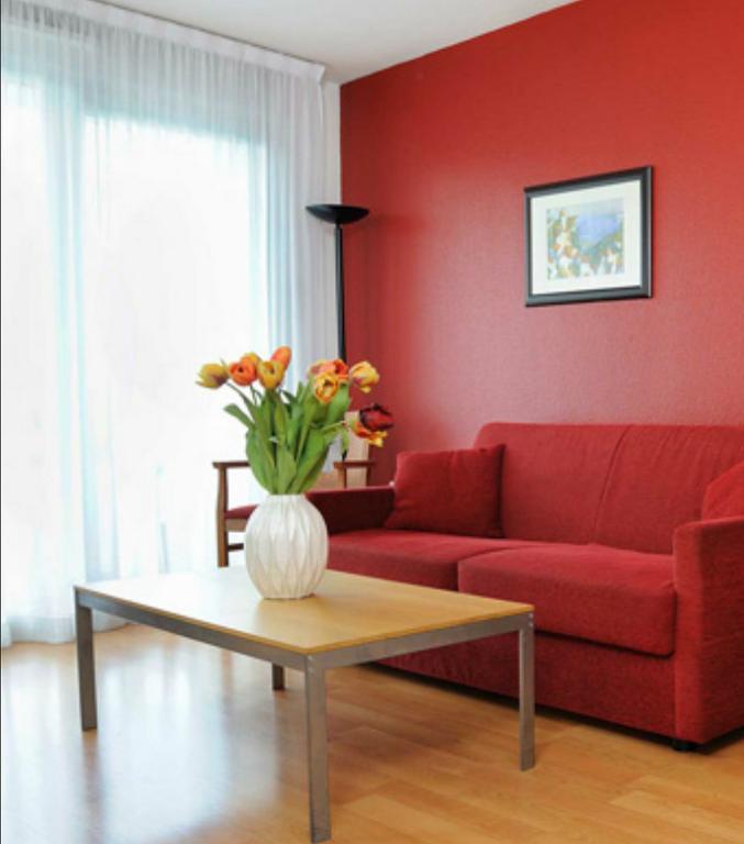 One-Bedroom Apartment (4 Adults)