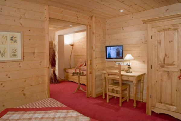 Triple Room,6887886:JPEG