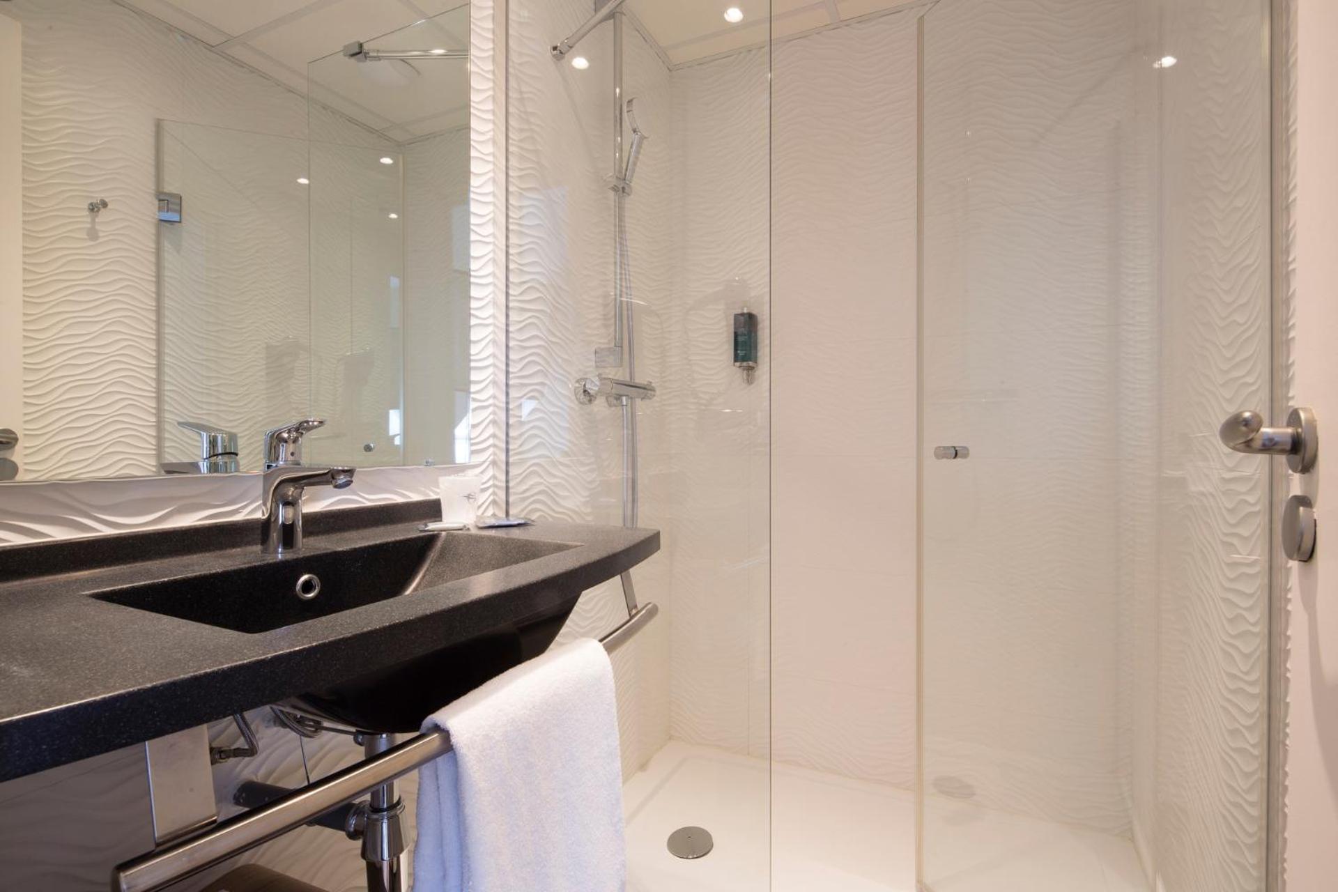 Comfort  Double or Twin Room,680134470:JPEG