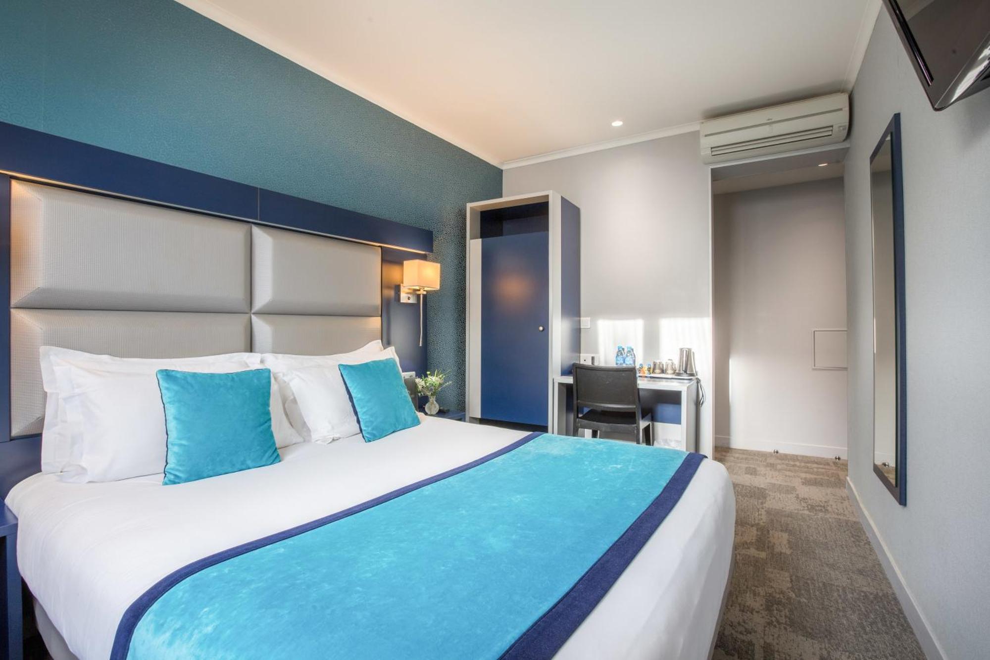 Two Adjacent Double Rooms