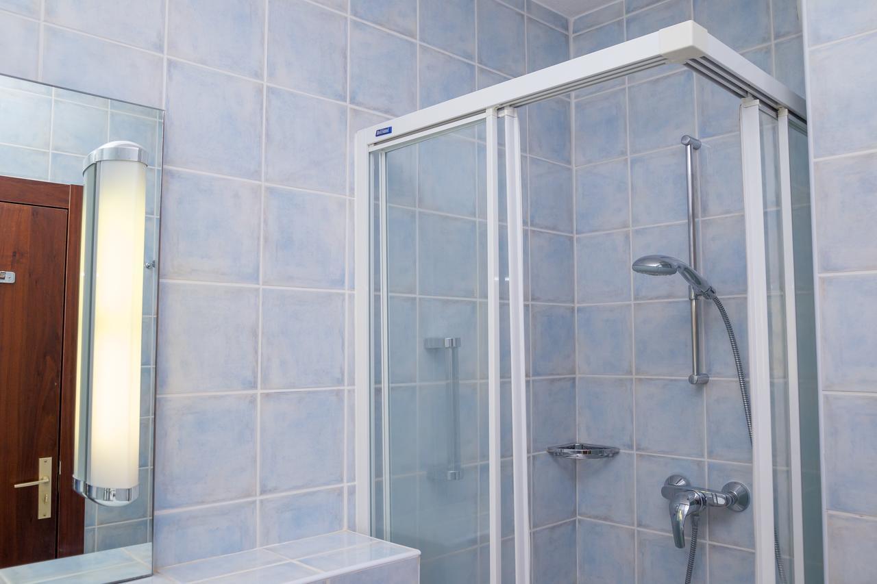 Studio Apartment with Sea View,694710900:JPEG