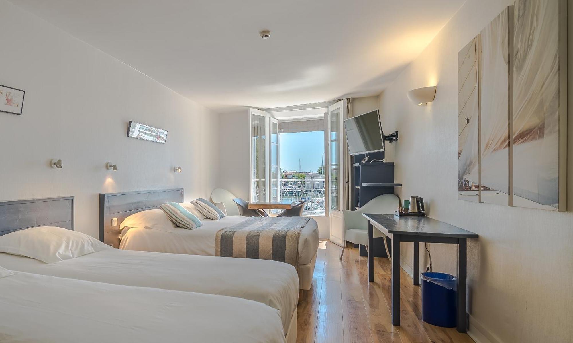Habitación Familiar - lado del puerto