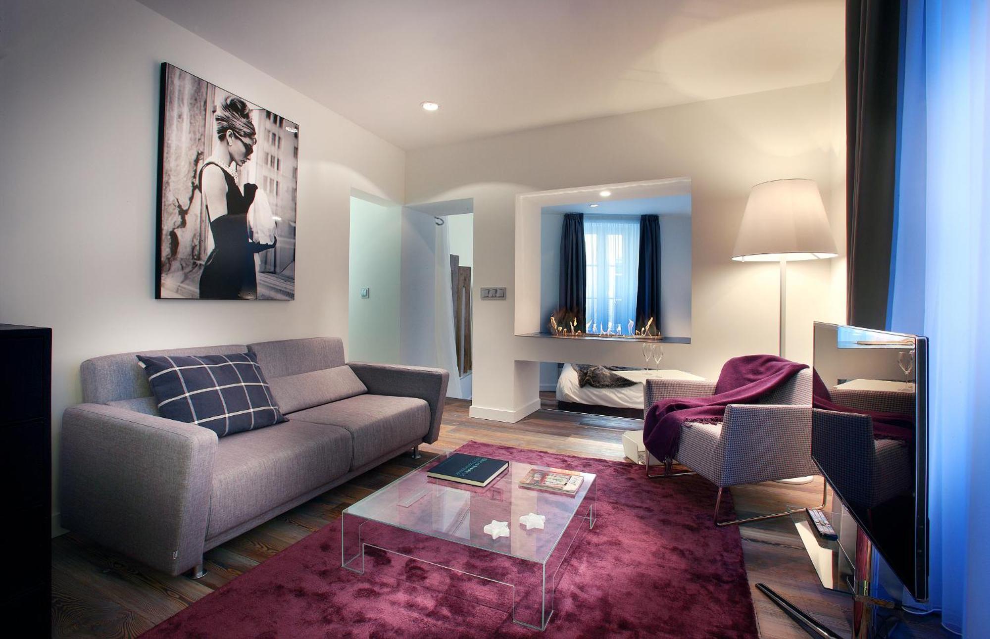 Deluxe Suite,153116725:JPEG