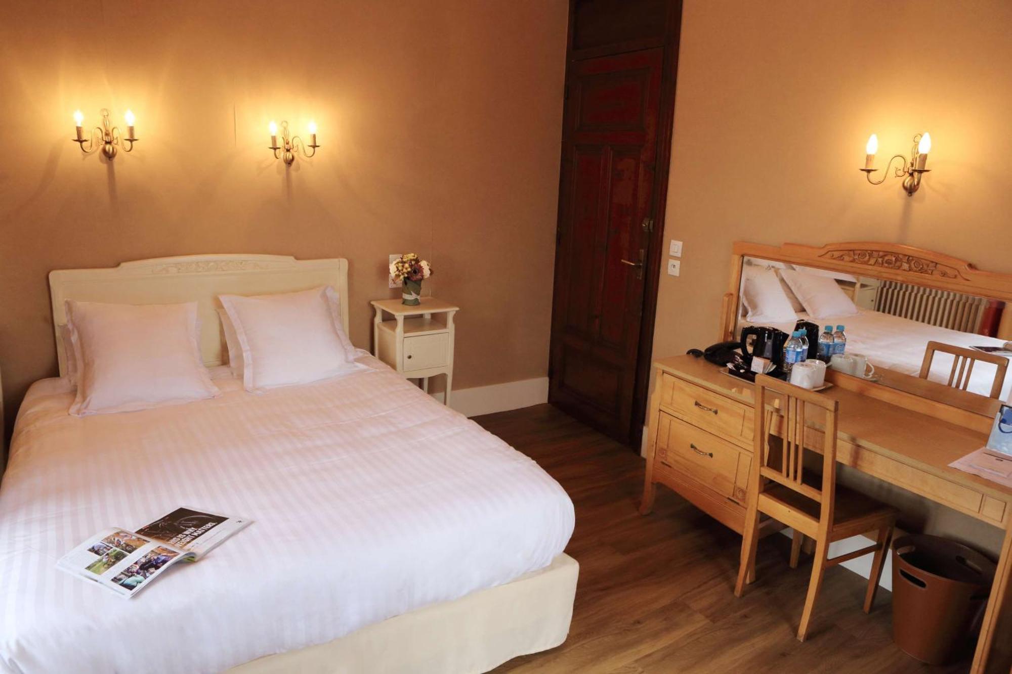 Chambre Lit Queen-Size Standard - Non-Fumeurs