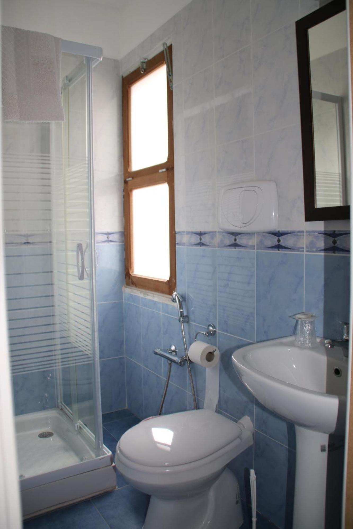 Twin Room,705725260:JPEG