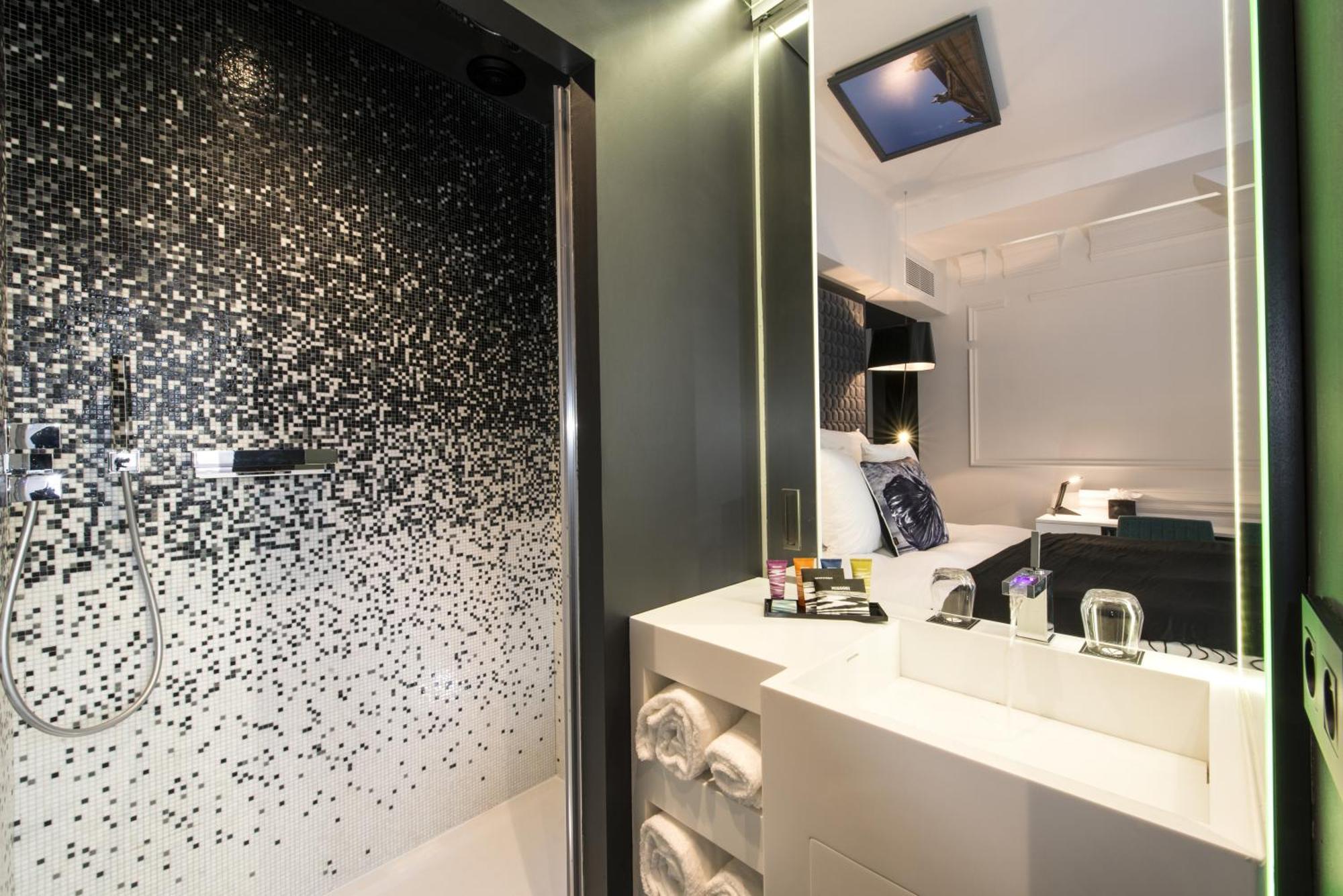 Cocoon Room Spa Access