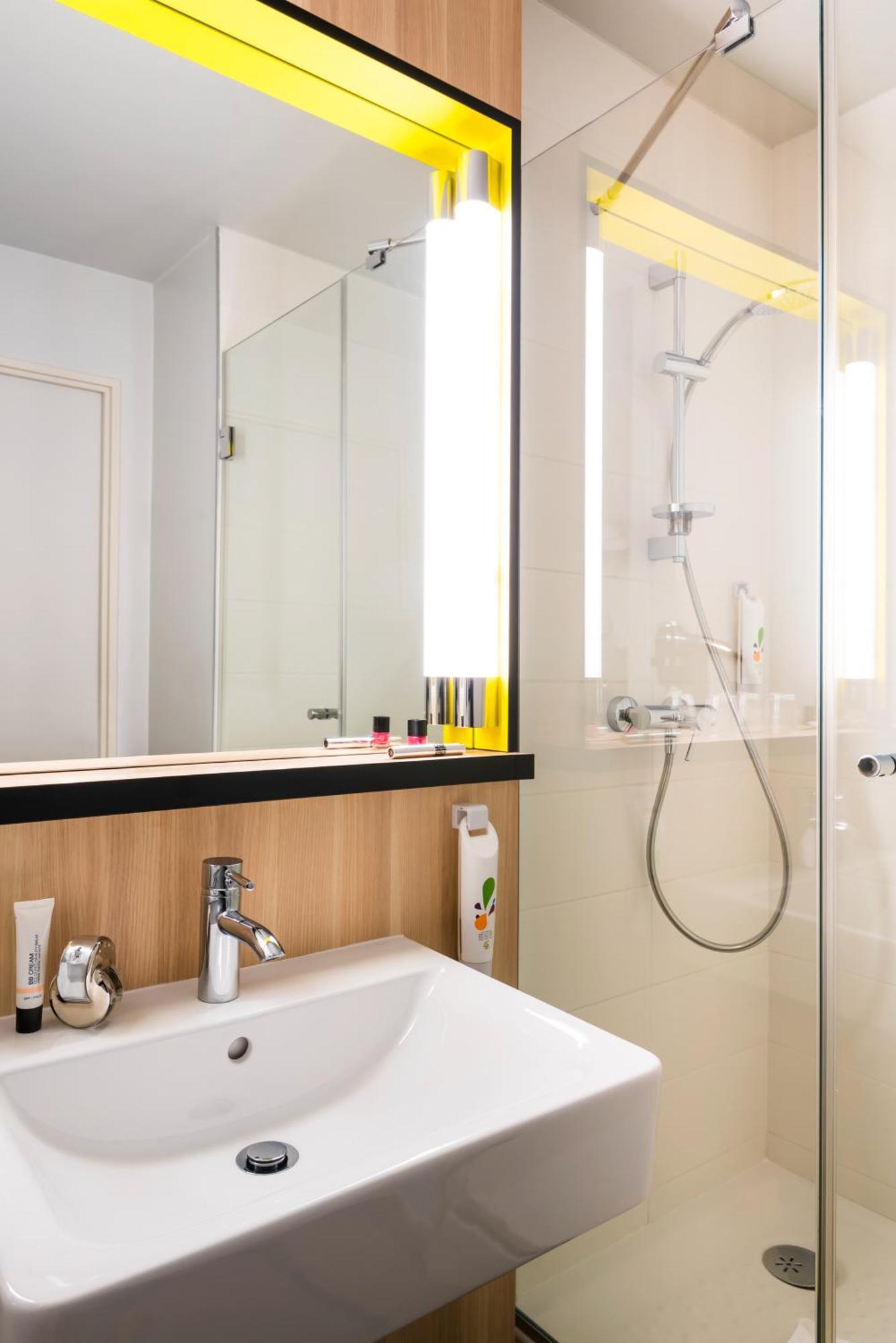 Standaard Familiekamer Suite met 2 Communicerende Kamers