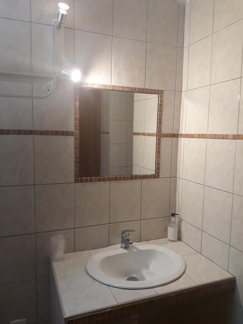 Budget Twin Room,1567006184:JPEG