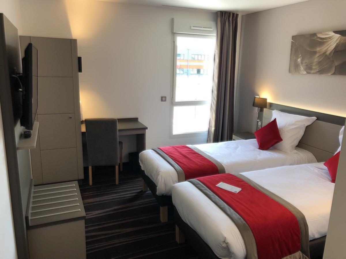 Twin Room,719644162:JPEG