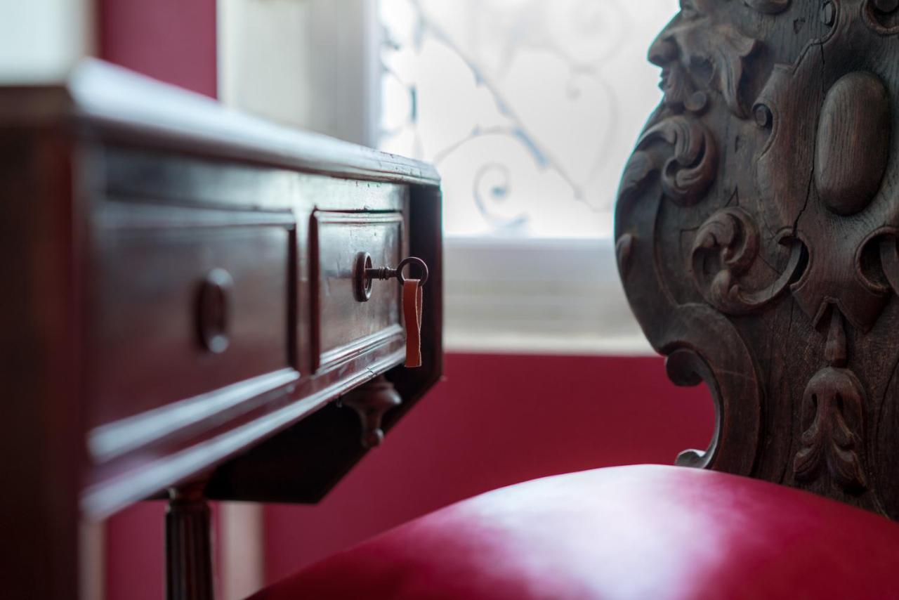 Single Room,1200452887:JPEG