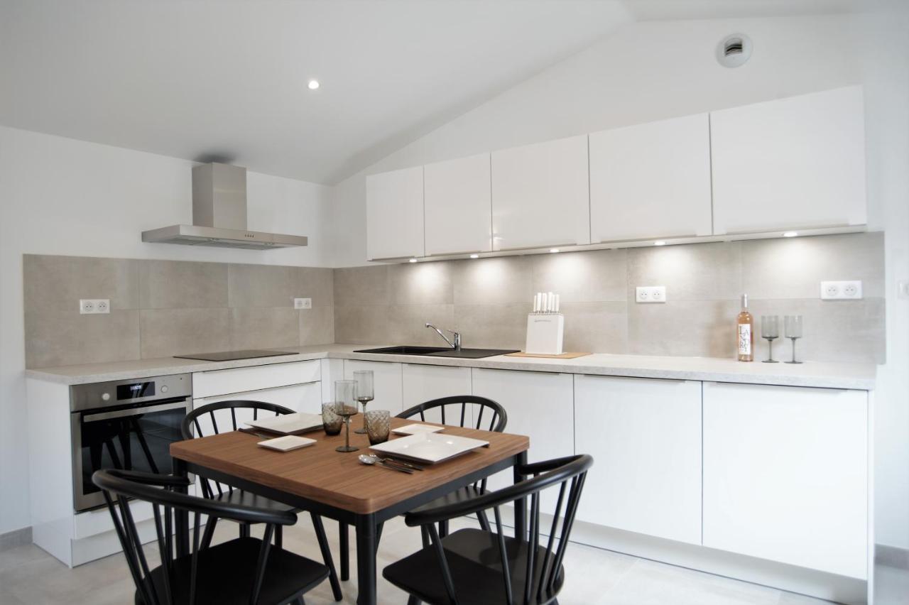 One-Bedroom Apartment,737491111:JPEG