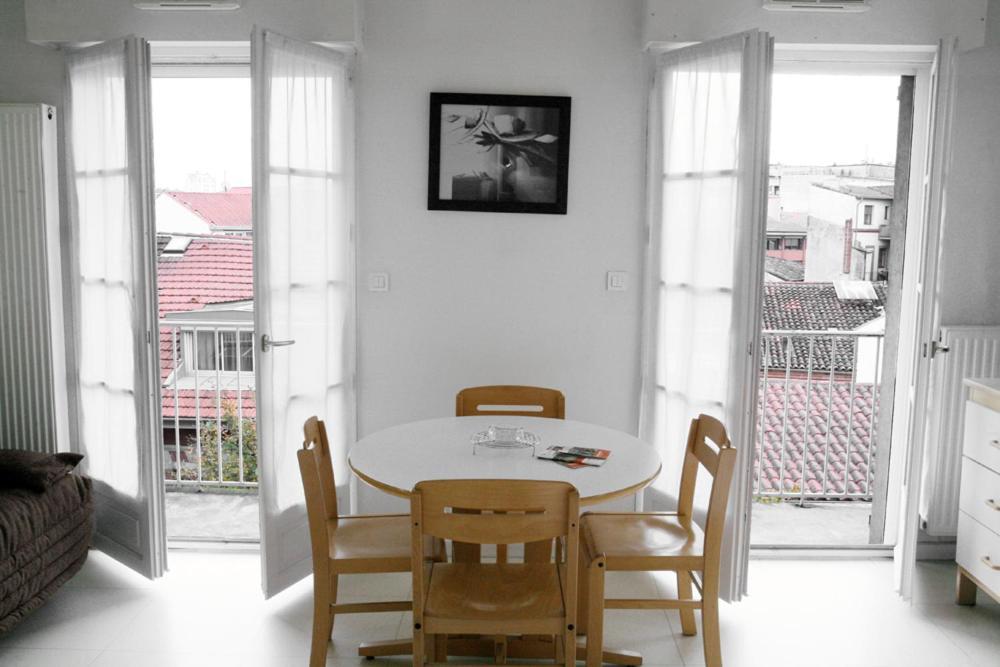 Studio Balcony