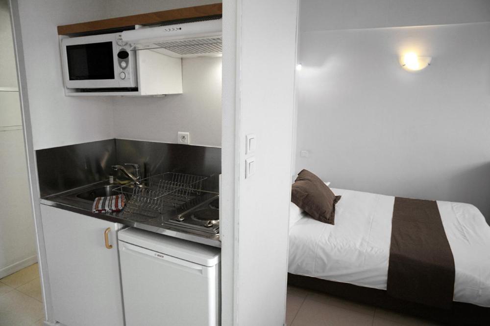 Studio Apartment