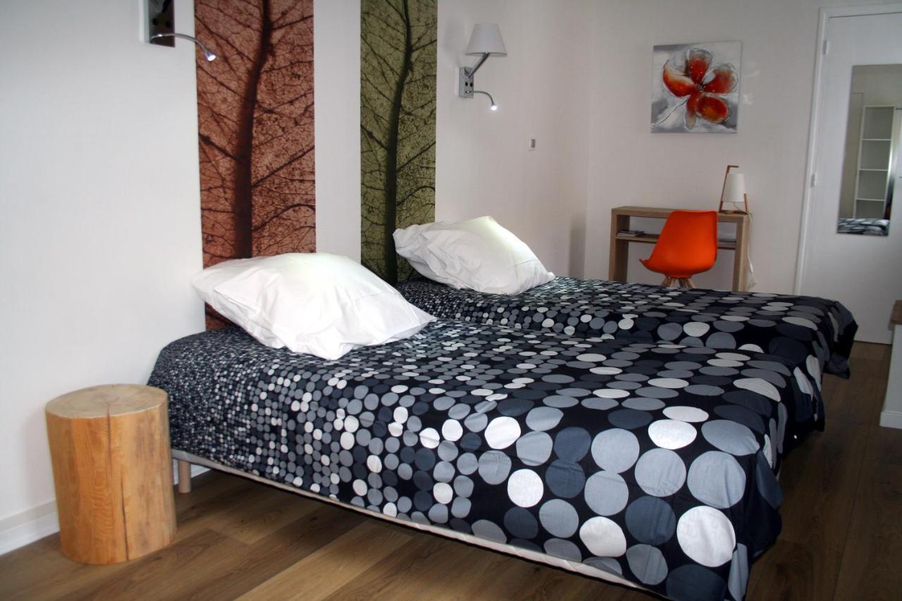 Twin Room,758479480:JPEG