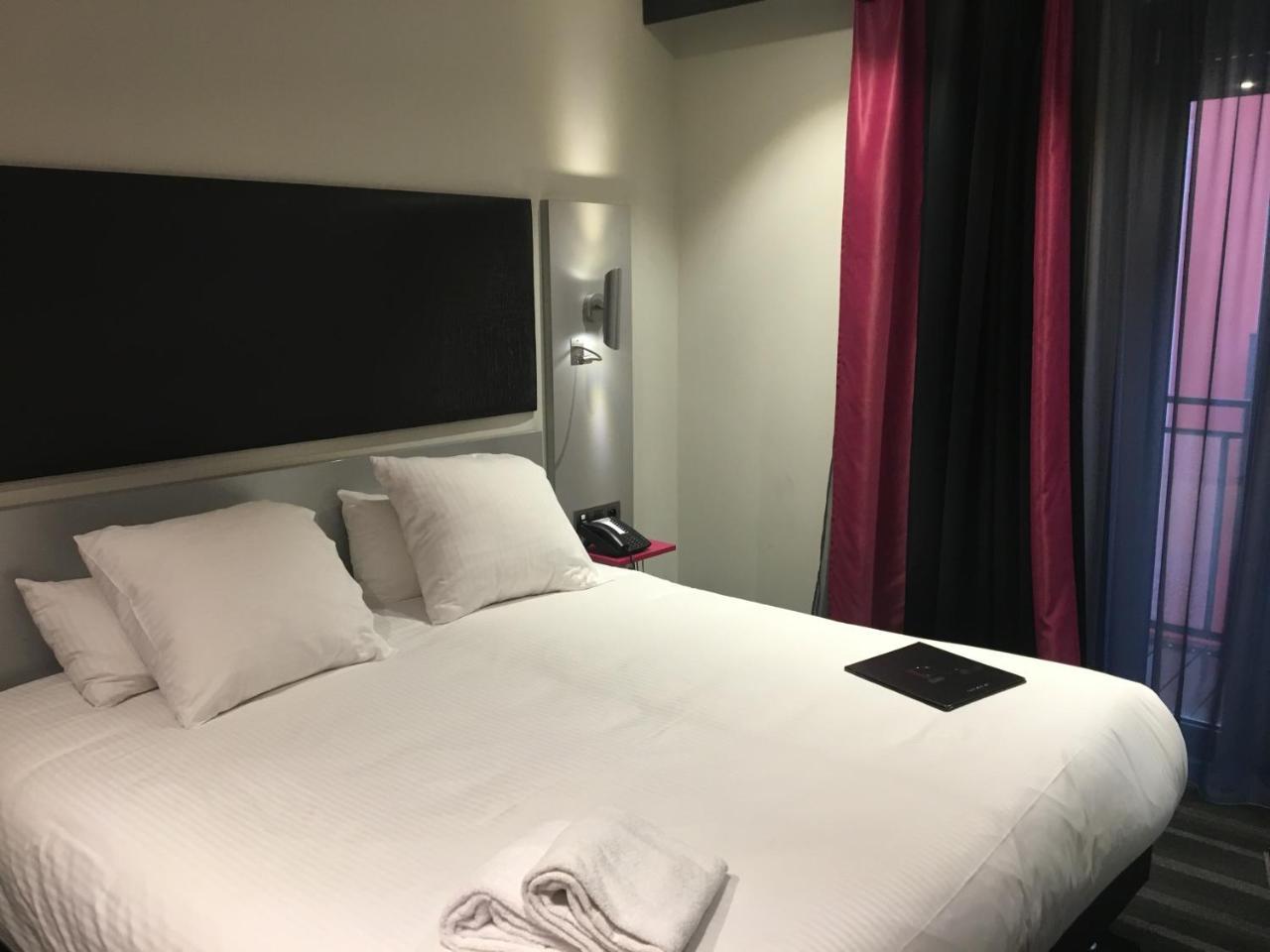 Superior King Room King Bed Balcony