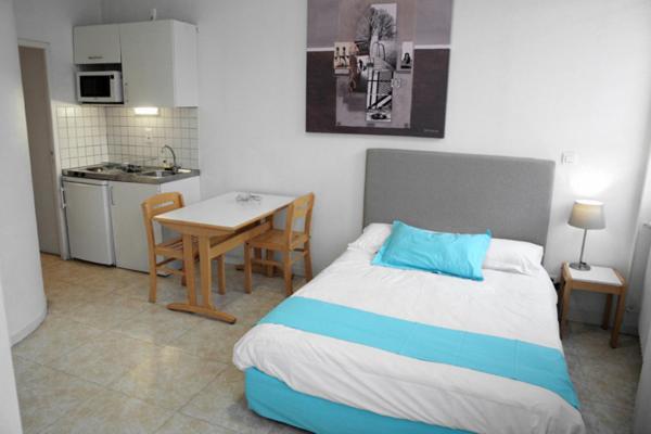 Studio Apartment