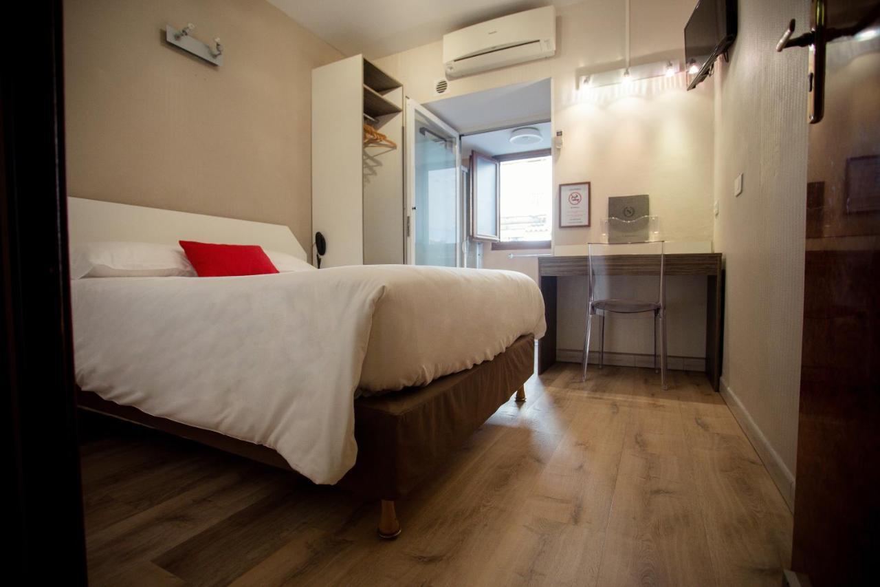Standard Double Room,766876510:JPEG
