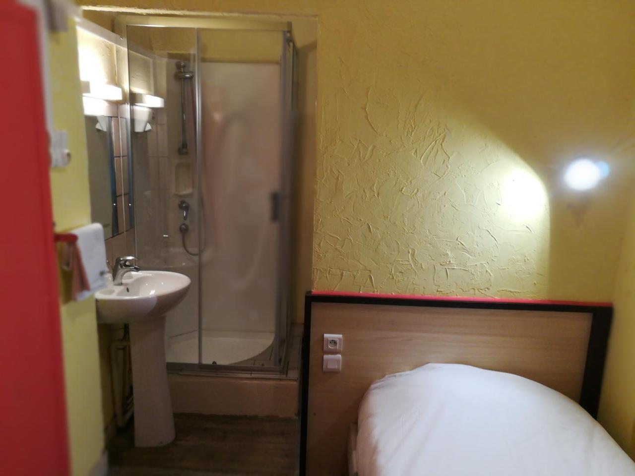 Standard Einzelzimmer mit Dusche