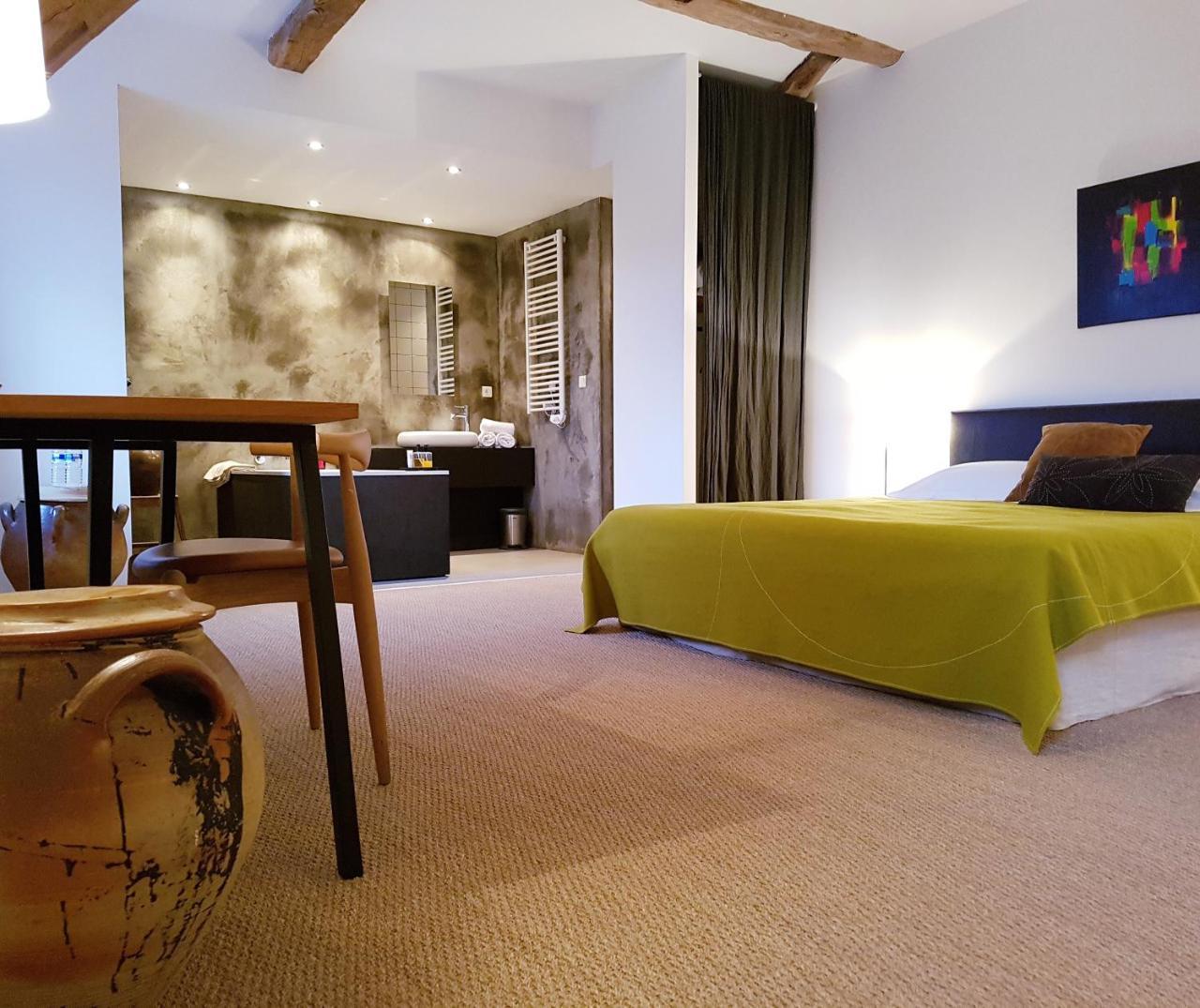 King Room Garden View Saint Andoche