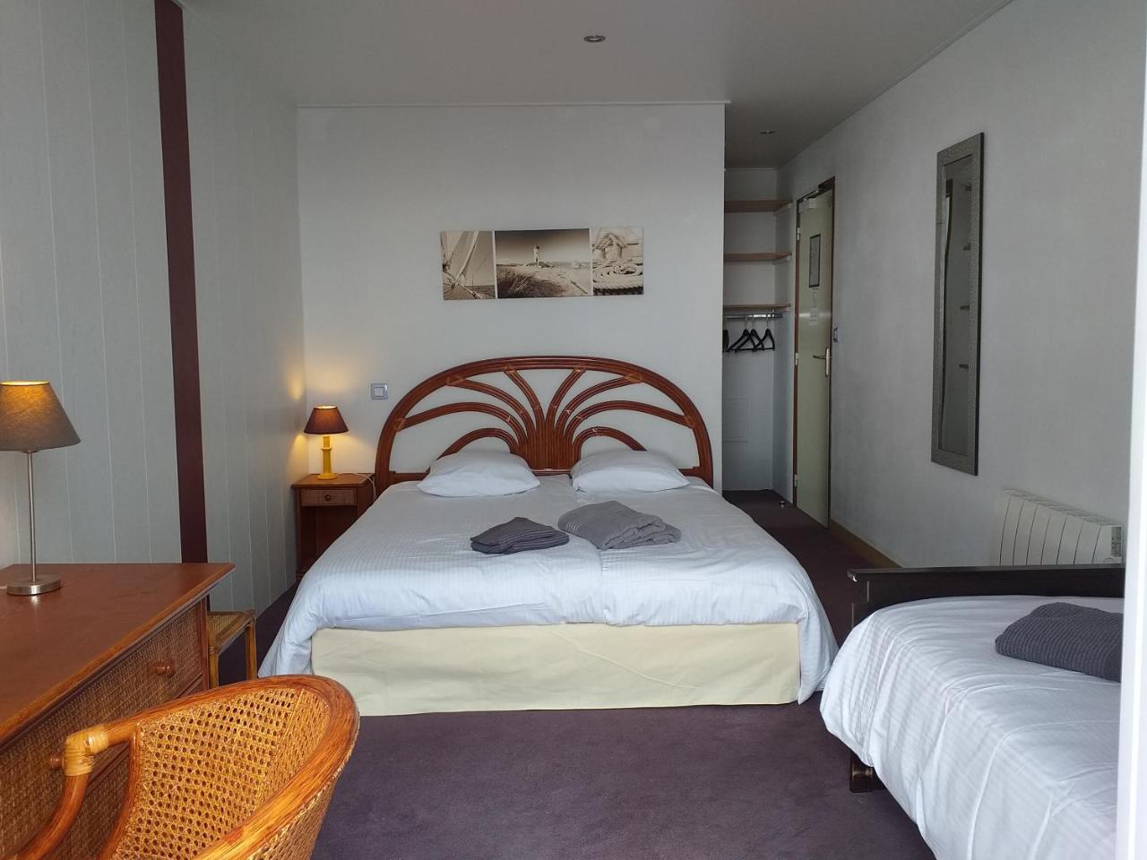 Superior Room with Terrace and Sea View (3 Adults)