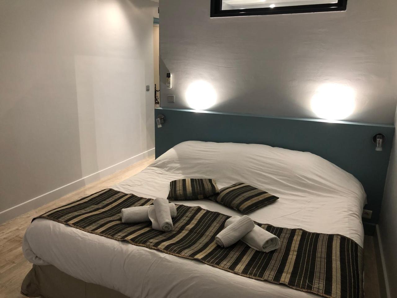 Double Room,776511739:JPEG