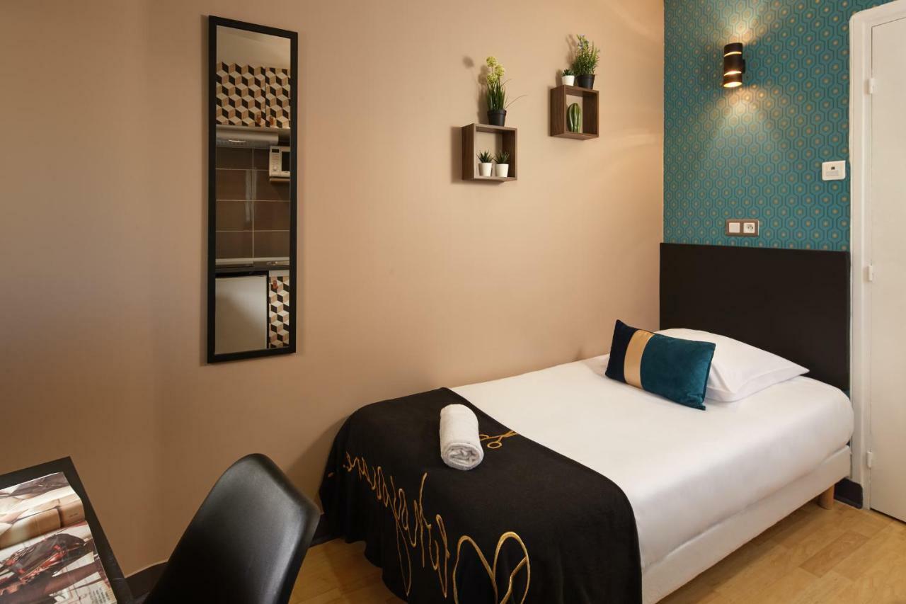 Studio (1 Adult) - 106 Rue de Paris,1418680974:JPEG