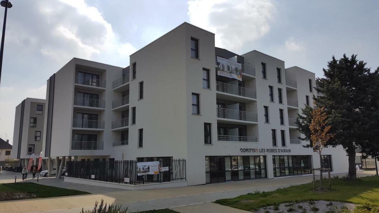 One-Bedroom Apartment Balcony
