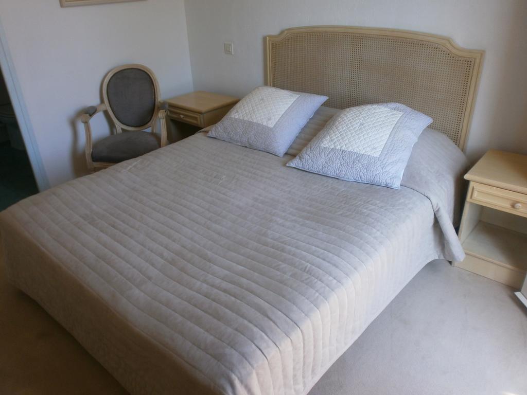 Doppelzimmer mit Balkon