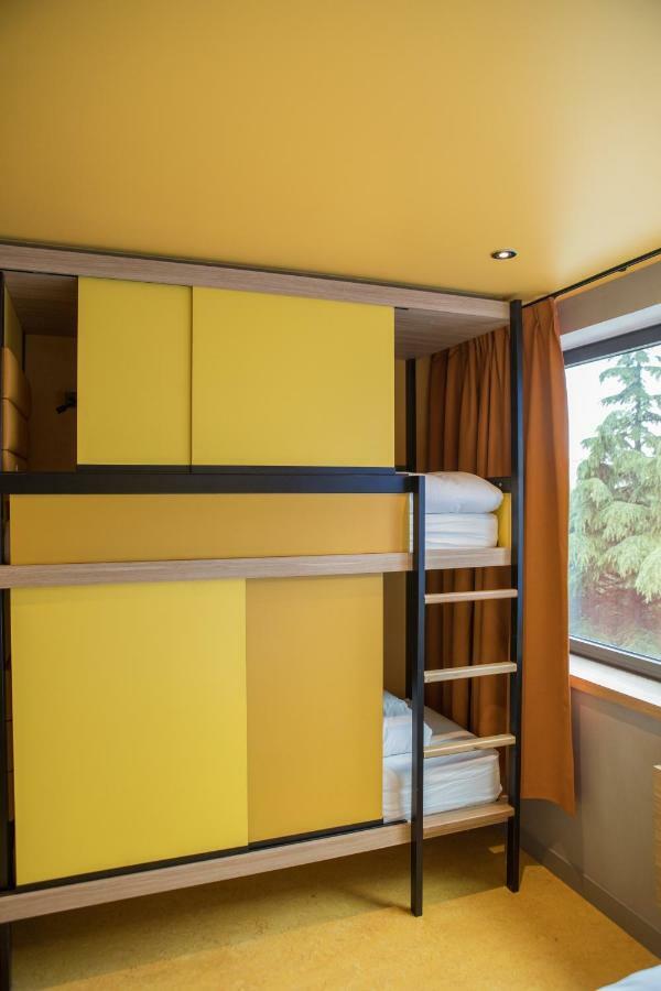 Family Room with Private Bathroom (6 People),1279062121:JPEG