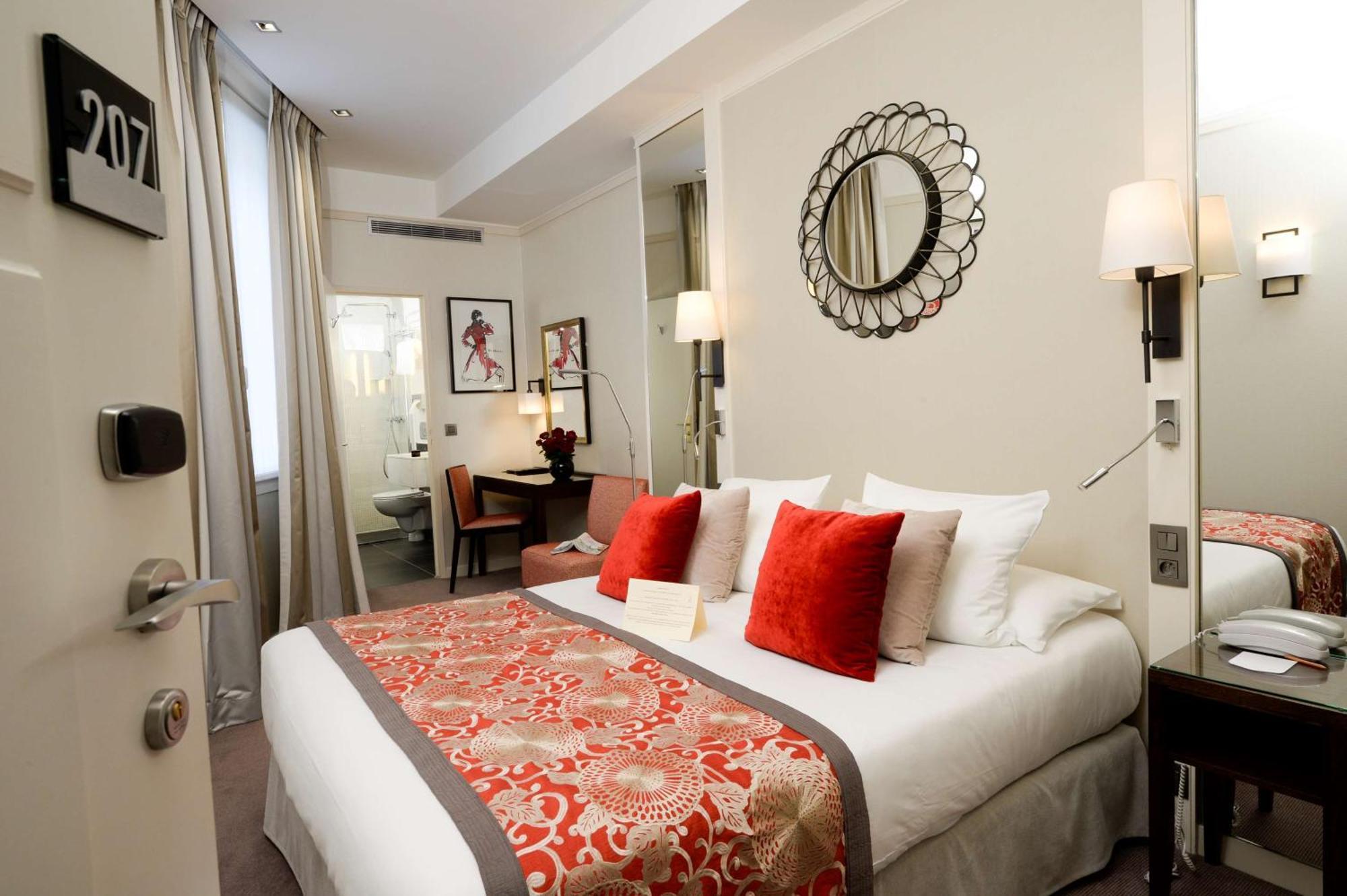 Superior Queen Room,1707915915:JPEG