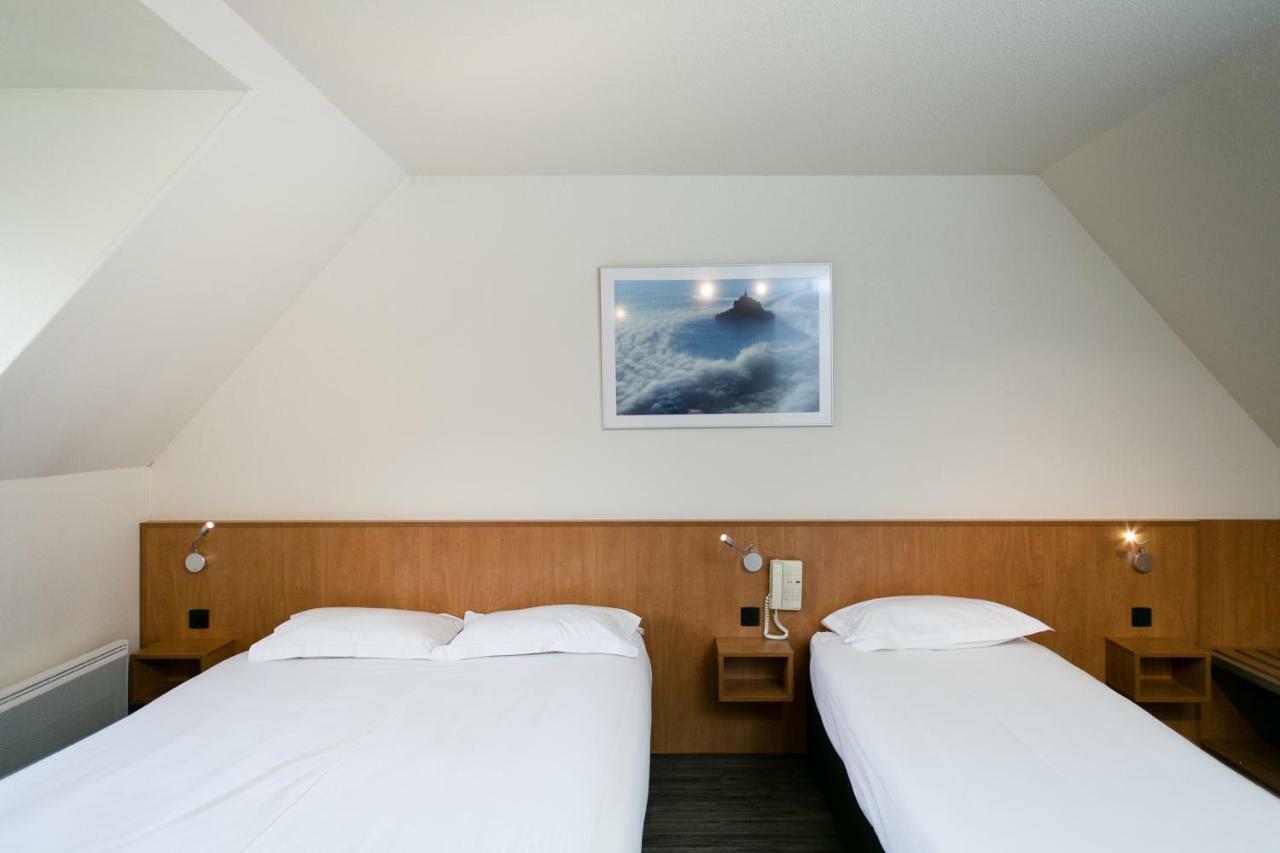 Quadruple Room Bath