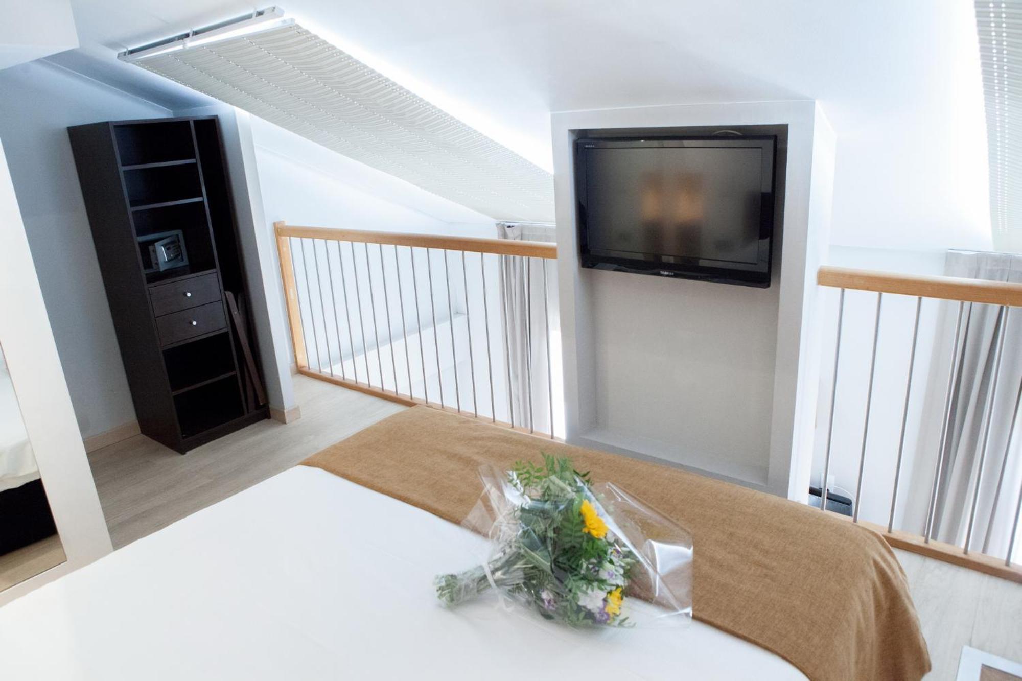 Duplex Room