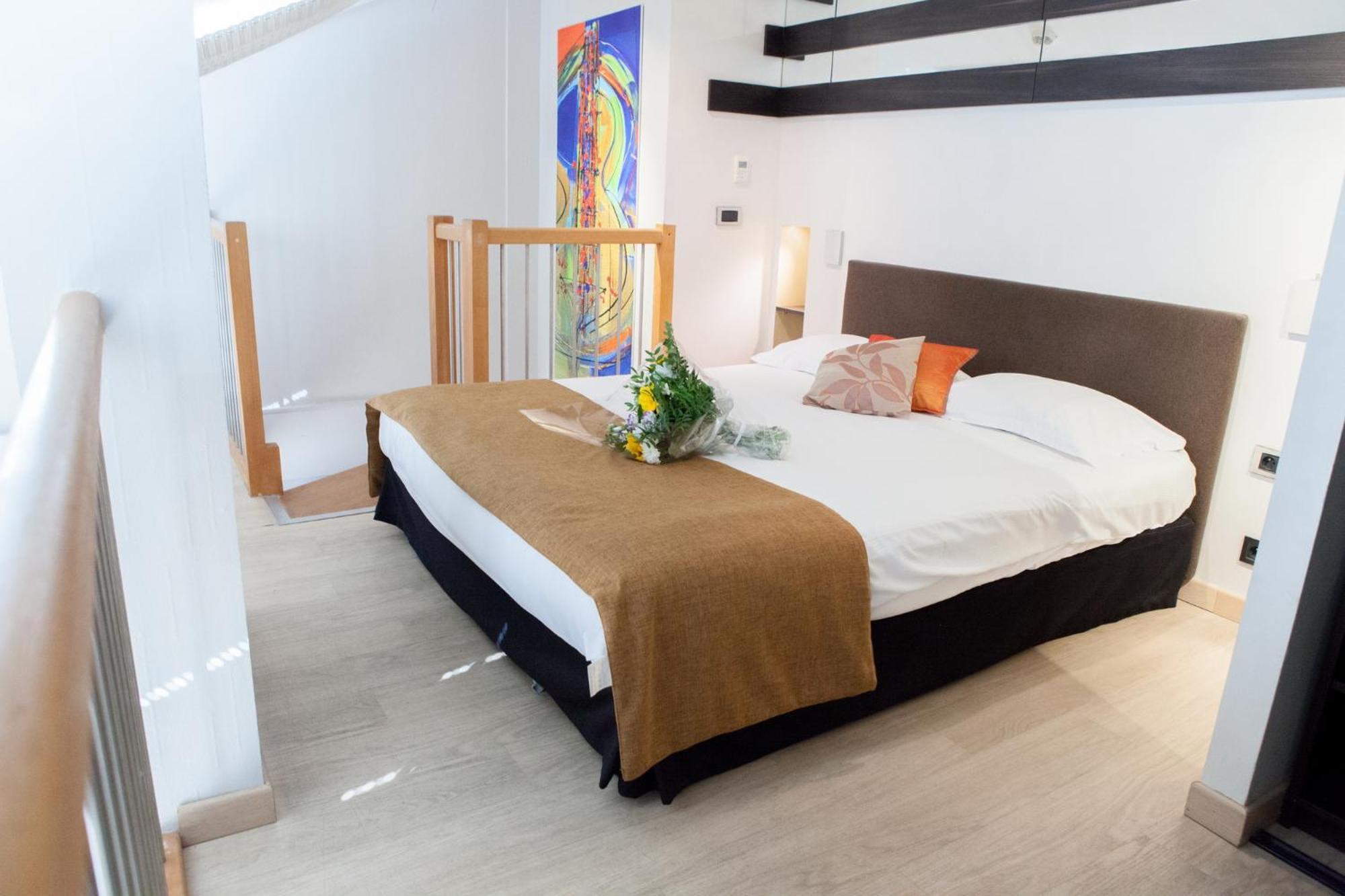 Duplex Room