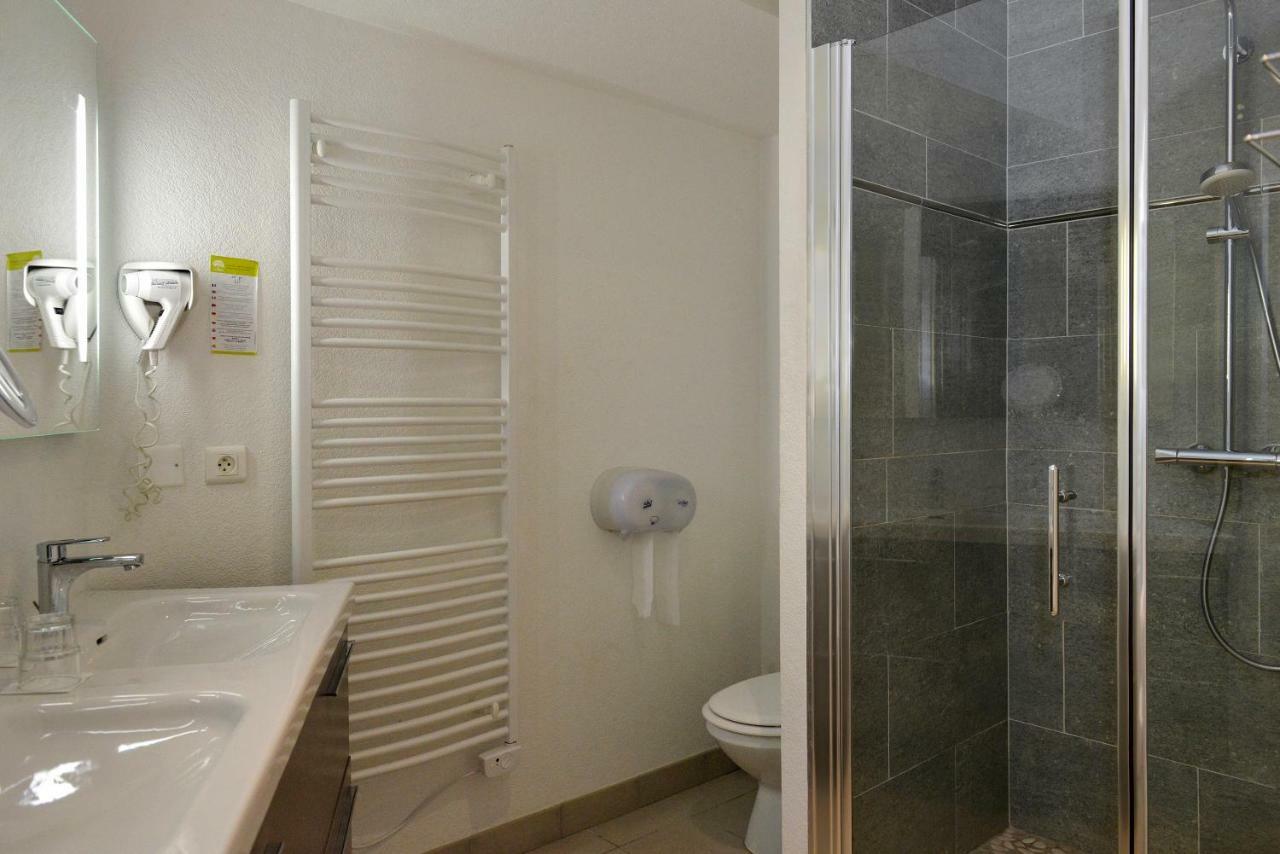 Triple Room Air Conditioning