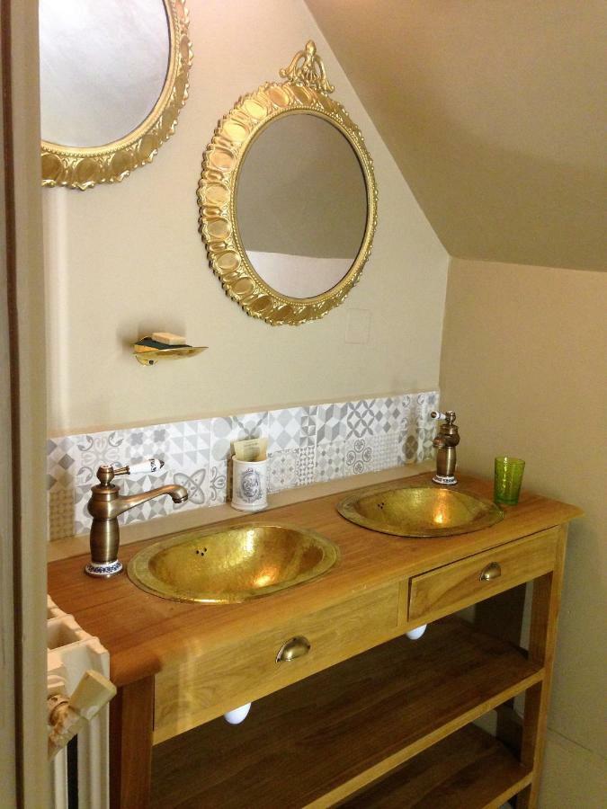 Chambre Quadruple avec Salle de Bains Privative