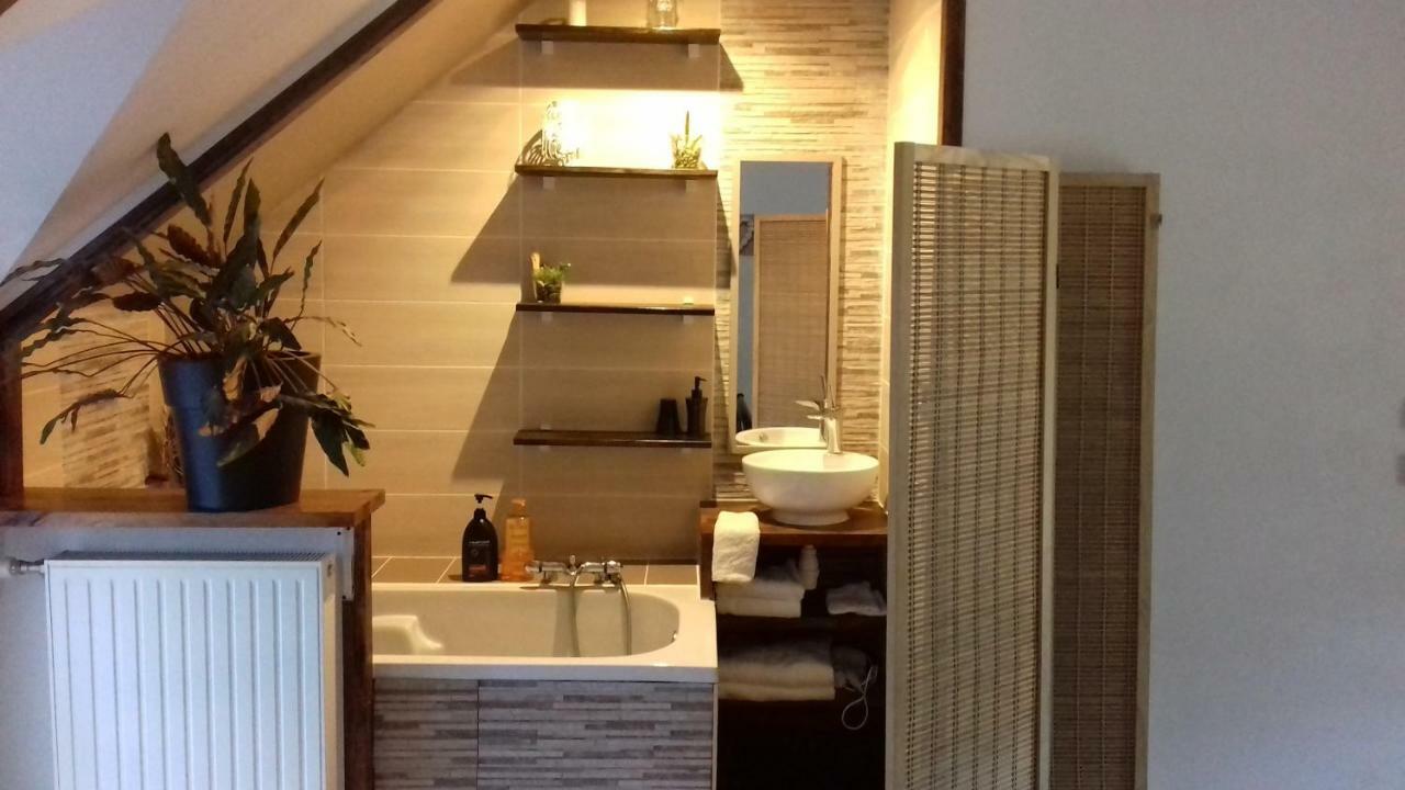 Family Room Private Bathroom