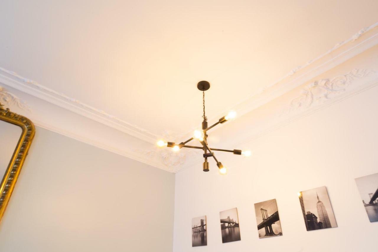 Two-Bedroom Apartment,867899459:JPEG