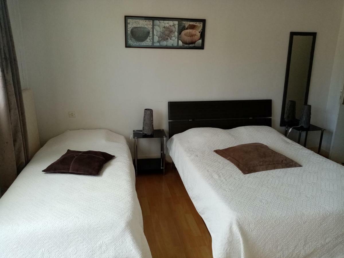 Deluxe Room,888494179:JPEG