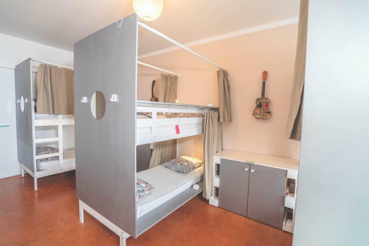 Bed 6-Bed Female Dormitory Room women only