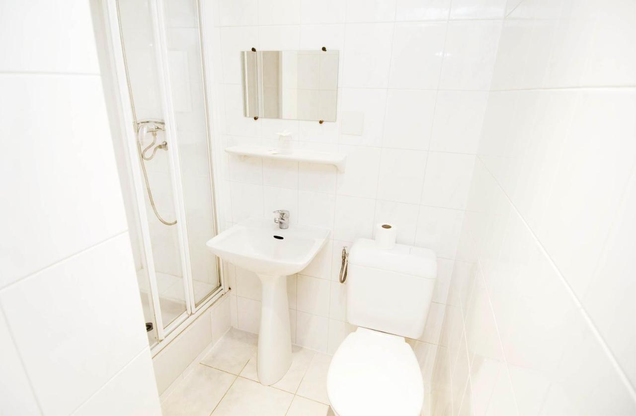 Single Room,1172689371:JPEG