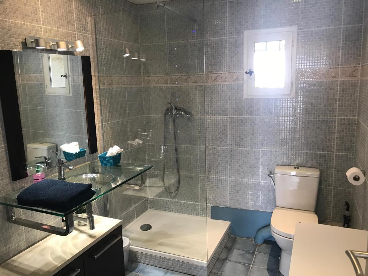 Triple Room Private External Bathroom