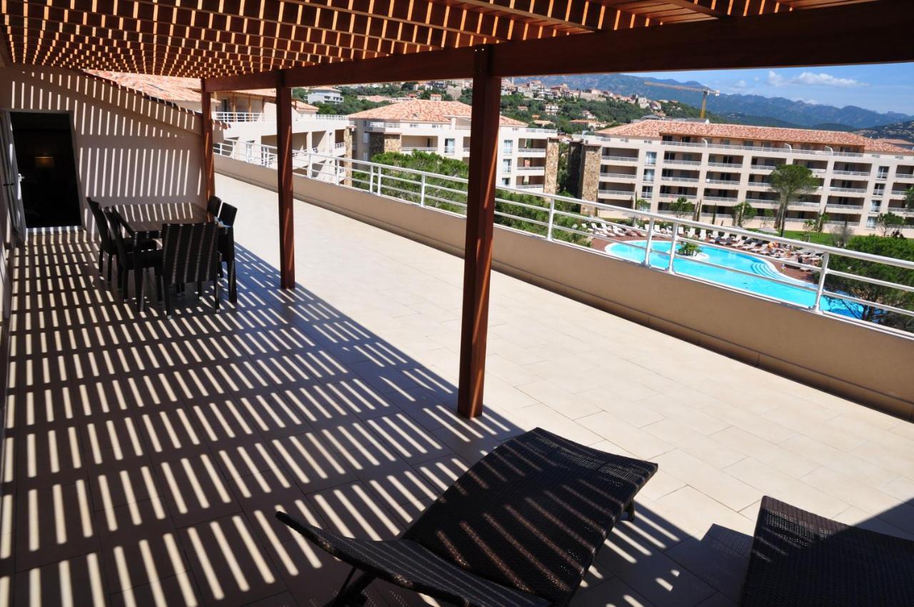 Deluxe Two-Bedroom Apartment - Pool Side