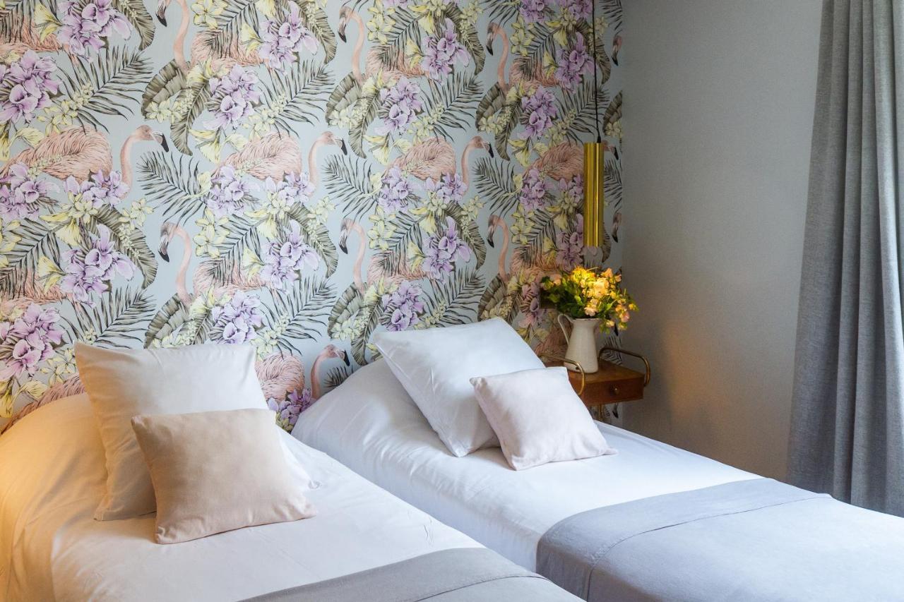 Twin Room,1499587921:JPEG