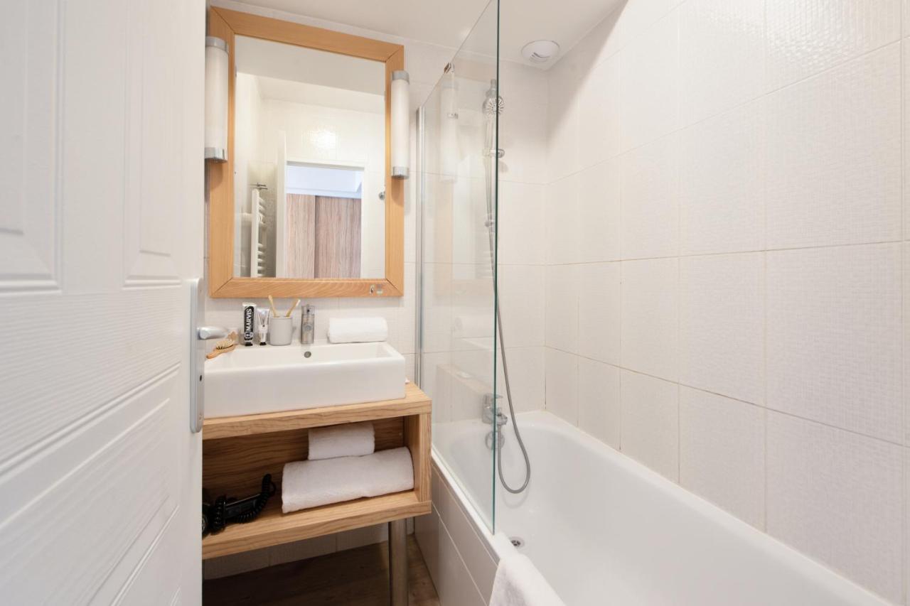 One-Bedroom Apartment Spa Bath Air Conditioning Terrace View Port