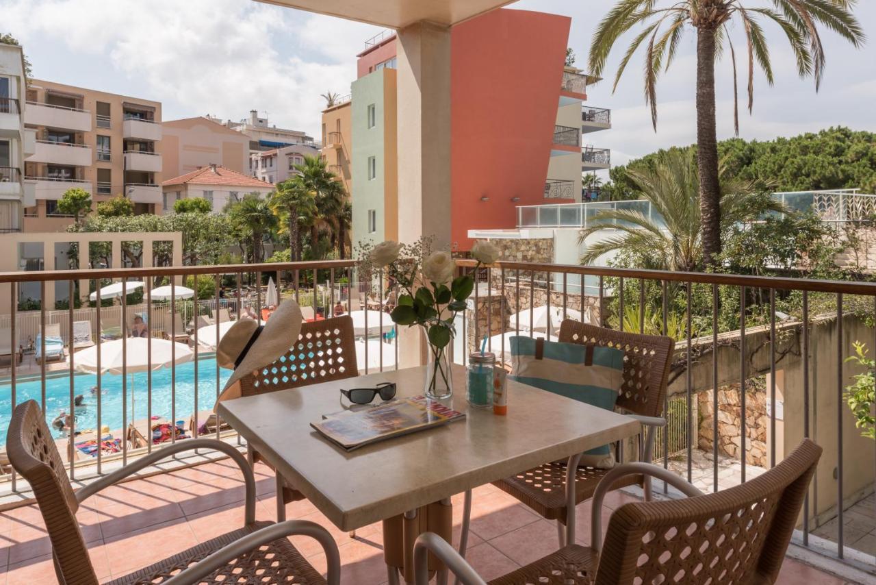 One-Bedroom Apartment Air Conditioning Terrace