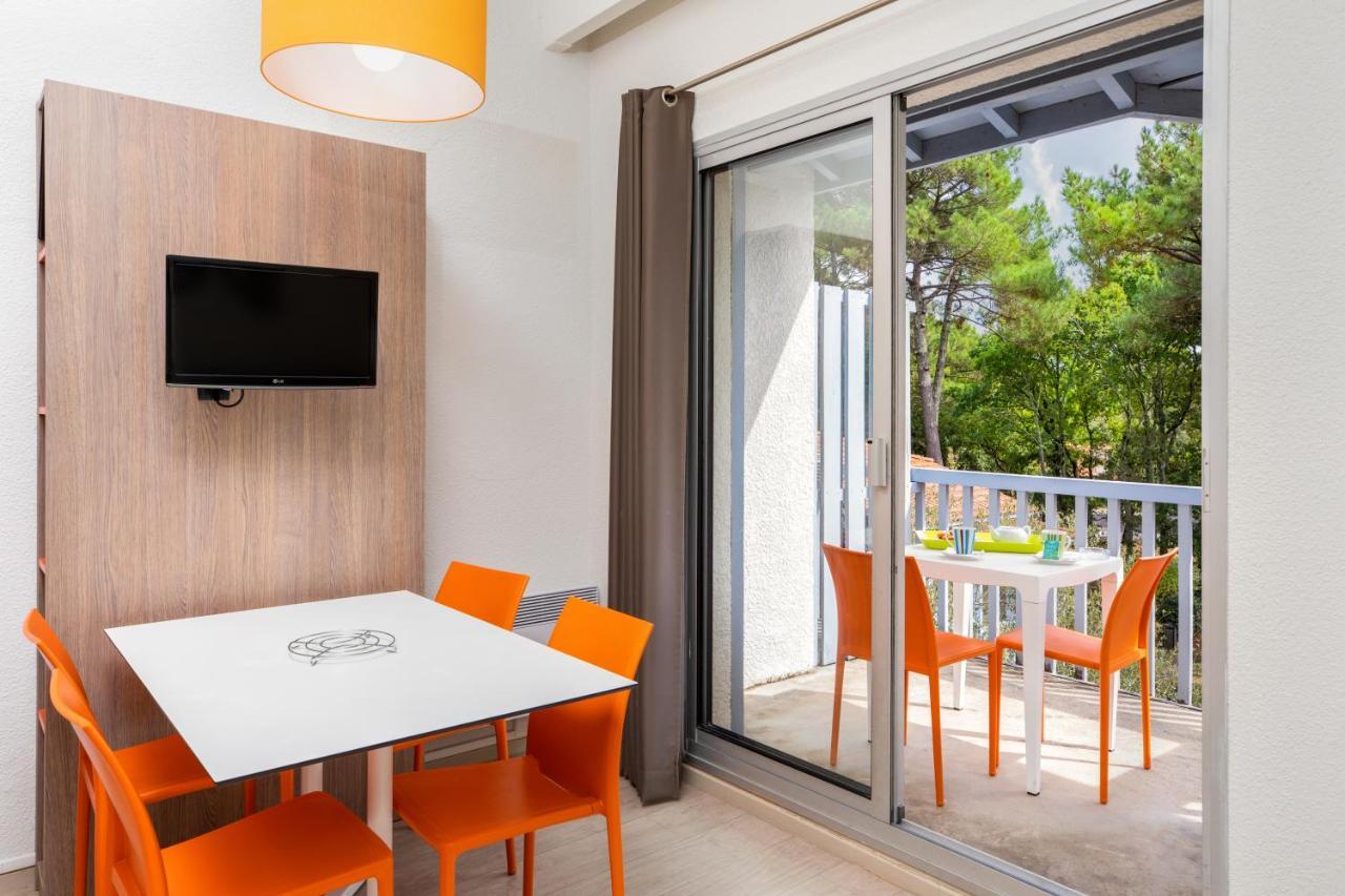 One-Bedroom Apartment Park View