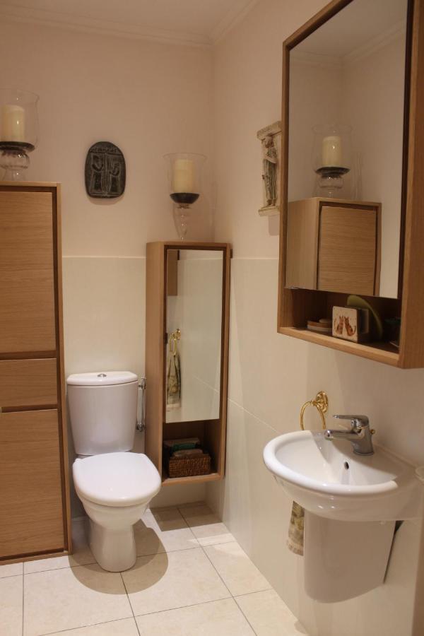 Deluxe Double or Twin Room with Garden View,975188101:JPEG