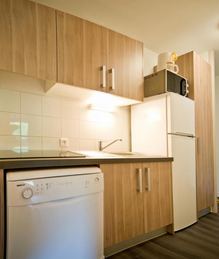 Two-Bedroom Apartment,981985444:JPEG